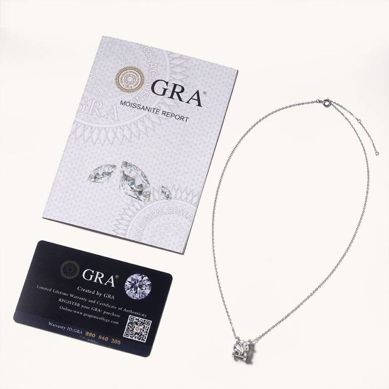 Gnoce Dazzling 1ct Round Cut VVS Moissanite Pendant Necklaces