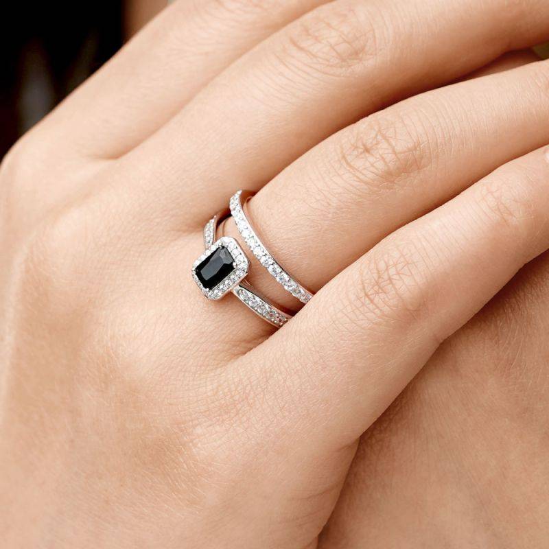Gnoce Sparkling Rectangle-cut Ring