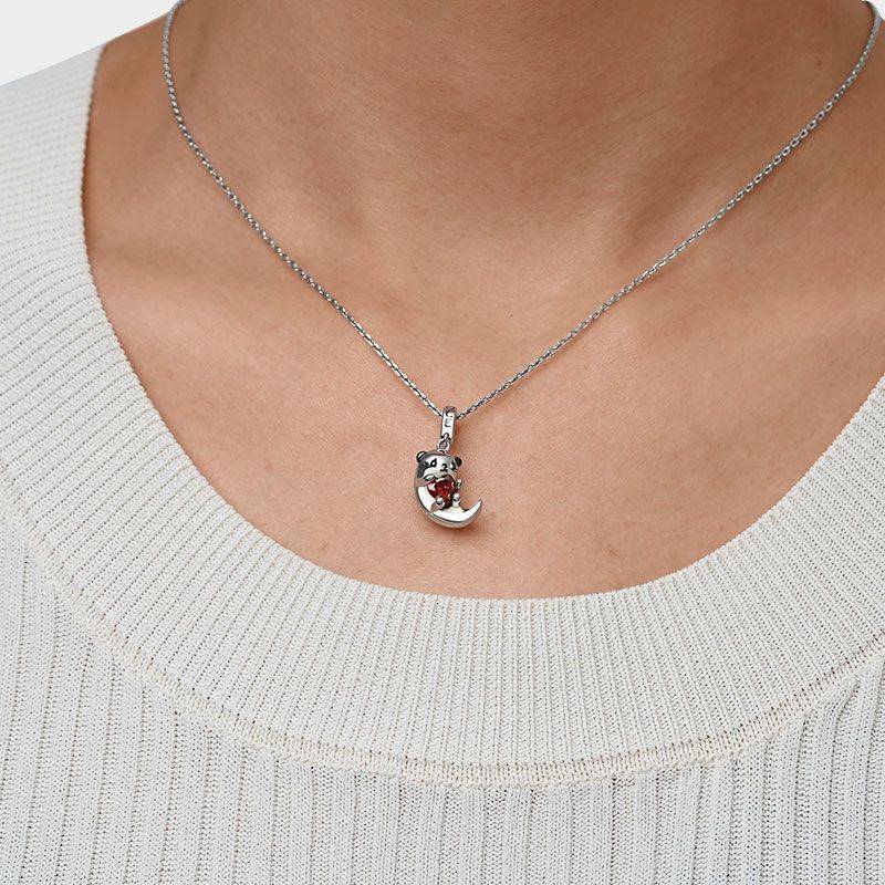 Gnoce Lovely Otter Embraces Heart Gem Charm