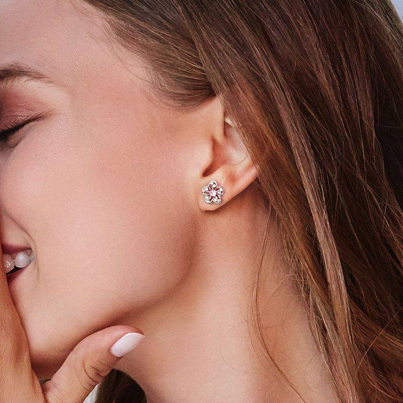 Gnoce Sparkling Cherry Blossoms Stud Earrings
