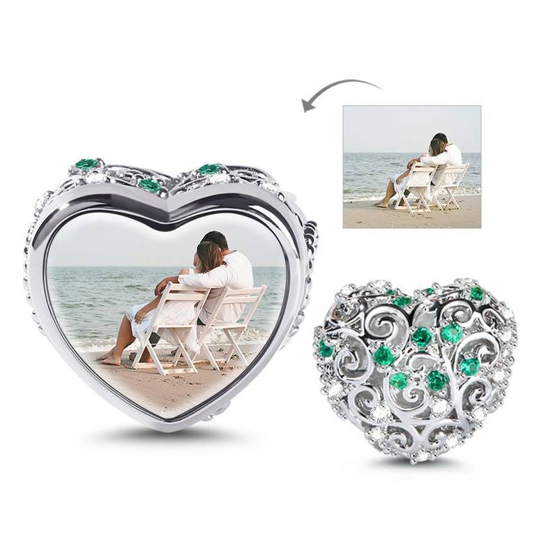 Heart Shape Customized Charm Braceletss Photo Charms With Green Stones