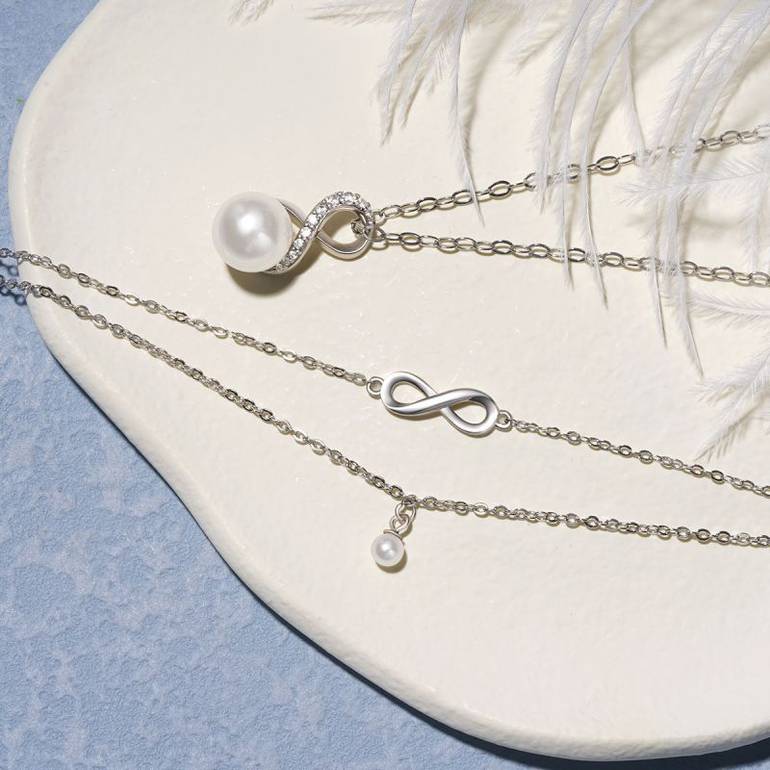 Gnoce Sparkling Infinity Love Pearl Necklaces