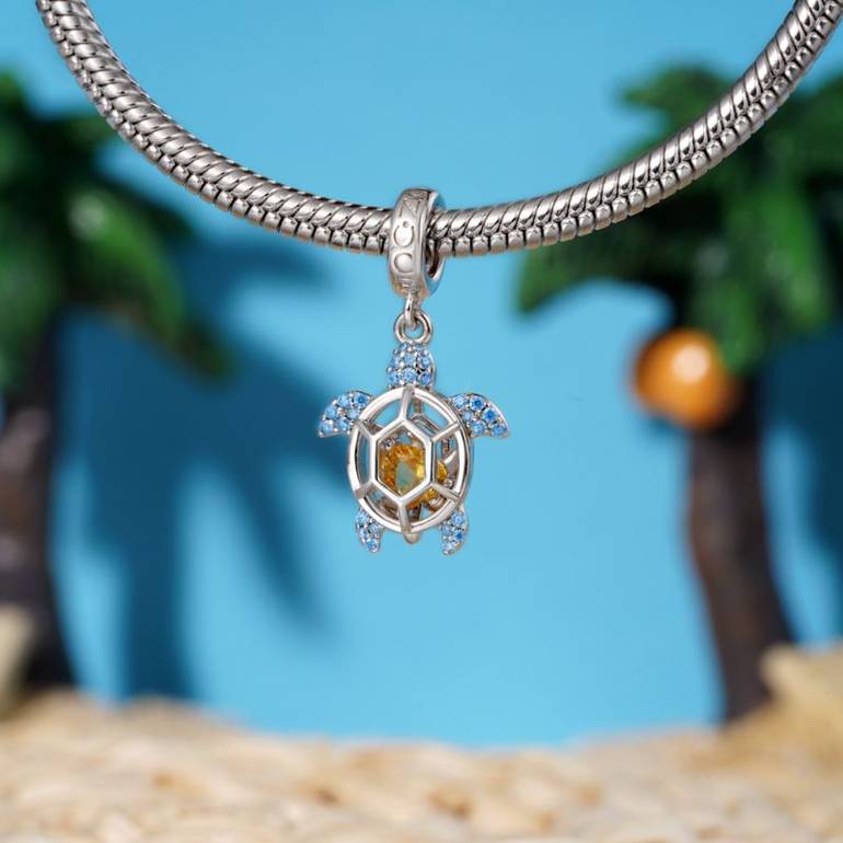 Gnoce Cage of Small ​​Sea Turtle Heart Birthstone Pendant Dangle Charm
