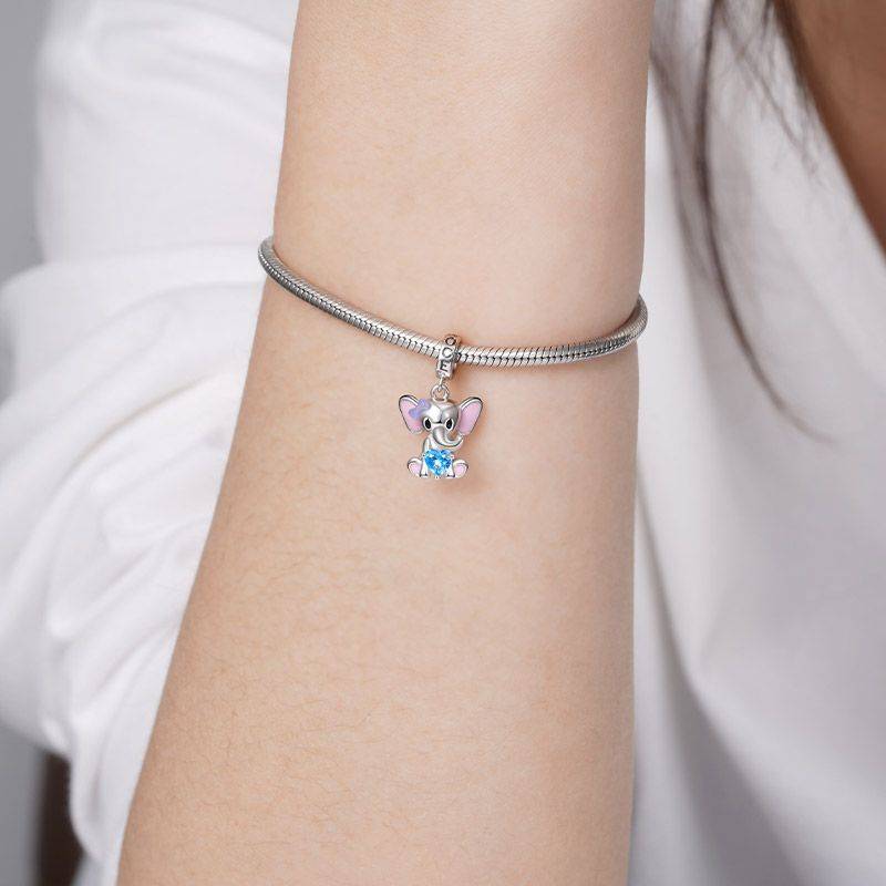 Gnoce Little Elephant Embraces Heart Gem Pendant Dangle Charm
