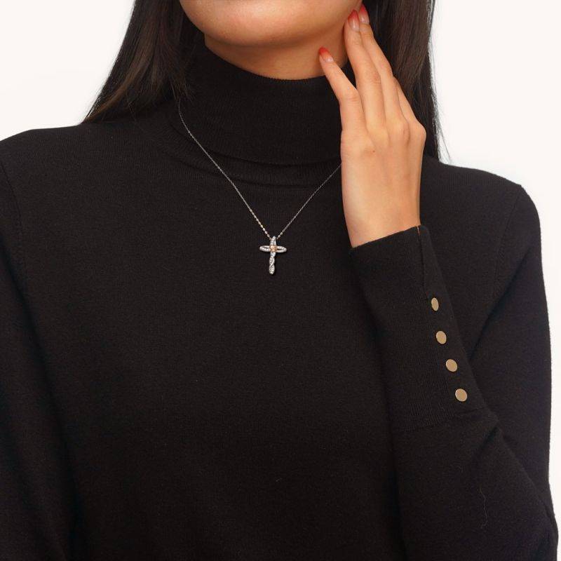 Gnoce Retro Diamonds Cross Necklaces