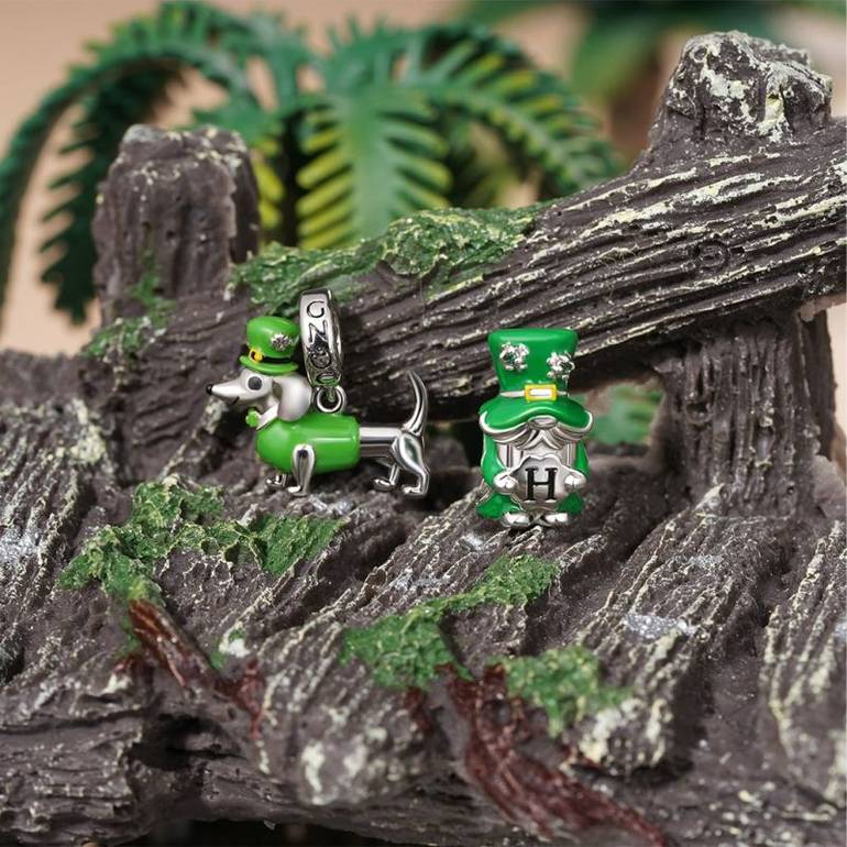 Gnoce St. Patrick's Day Dachshund Pendant Dangle Charm