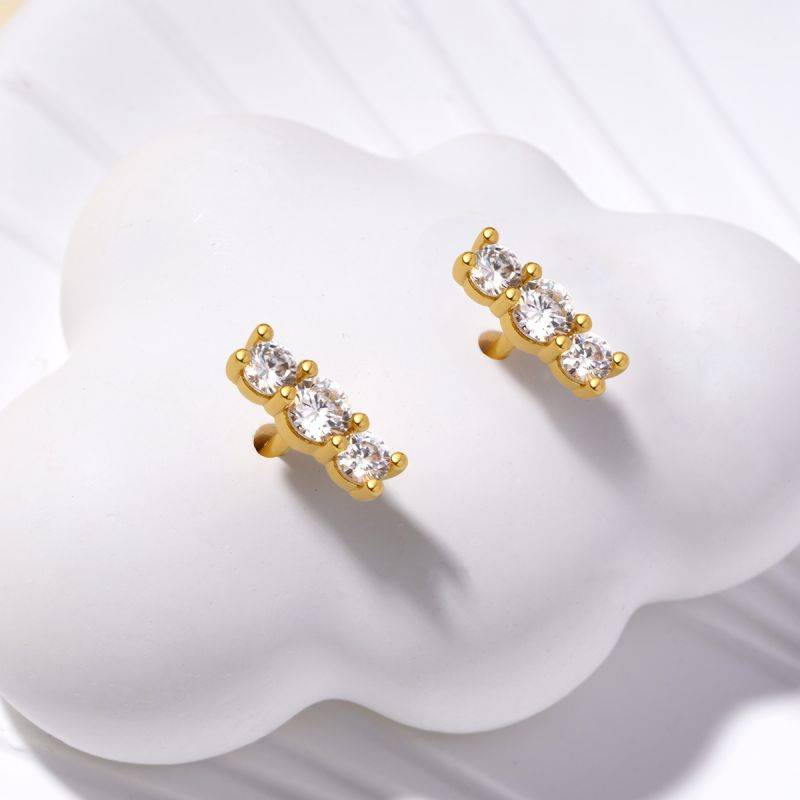 Gnoce Stacked Diamond Stud Earrings