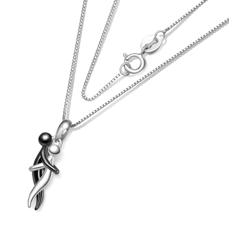 Gnoce Lover Embraces Romantic Necklaces