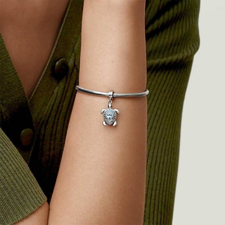 Gnoce Sea Turtle Pendant Dangle Charm