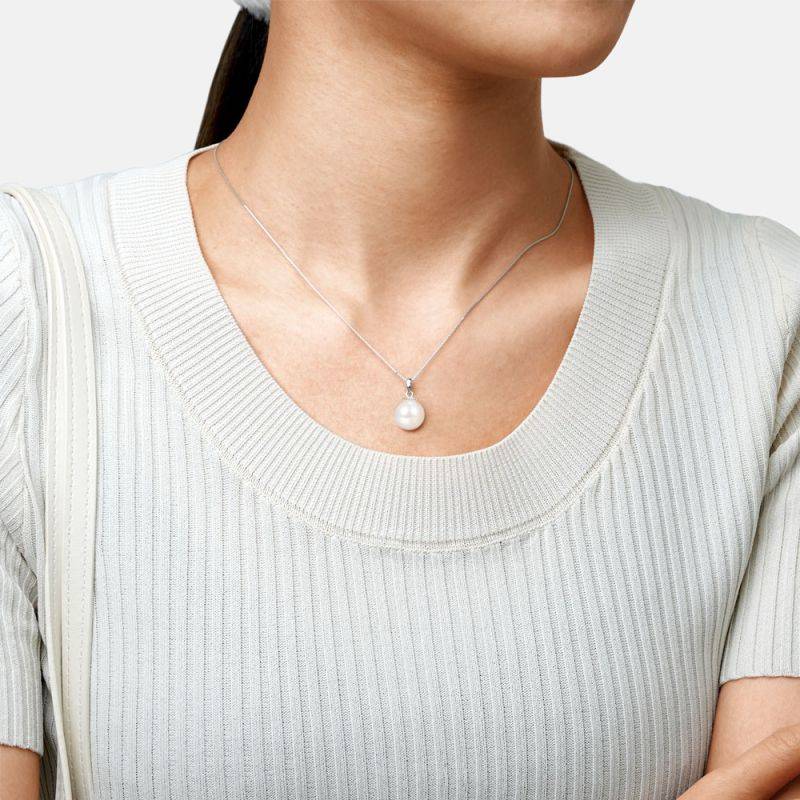Gnoce Elegant Pearl Necklaces