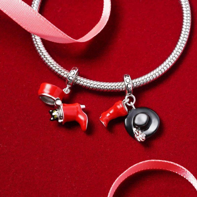 Gnoce Puss In Boots Openable Red Boot Pendant Dangle Charm