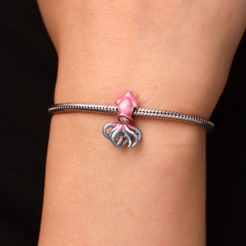 Gnoce Ocean Glow-in-the-Dark Magic Squid Charm