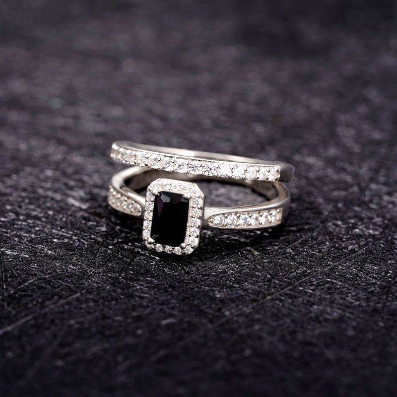Gnoce Sparkling Rectangle-cut Ring