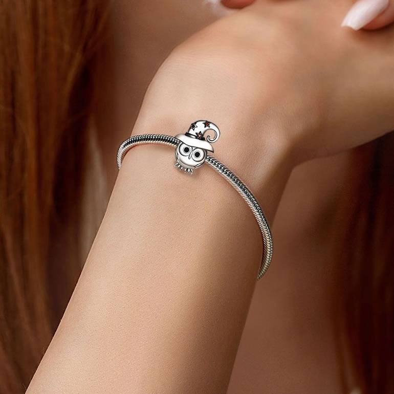 Gnoce Owl with Witch Hat Gift Charm