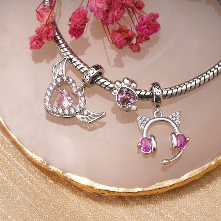 Gnoce Beating Heart Pendant Dangle Charm