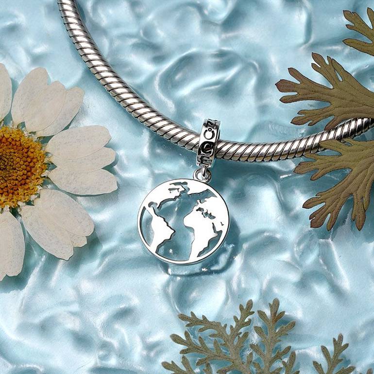 Gnoce Sparkling Earth Pendant Dangle Charm