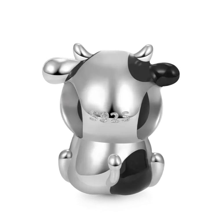 Gnoce Little Cow Embraces Heart Gem Charm