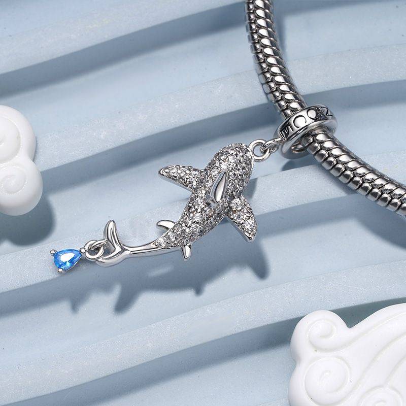 Gnoce Sparkling Shark Pendant Dangle Charm