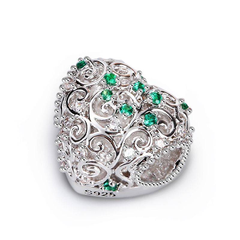 Heart Shape Customized Charm Braceletss Photo Charms With Green Stones