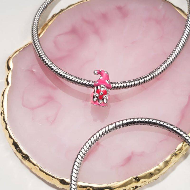 Gnoce Sweet Valentine's Day Gnome Charm