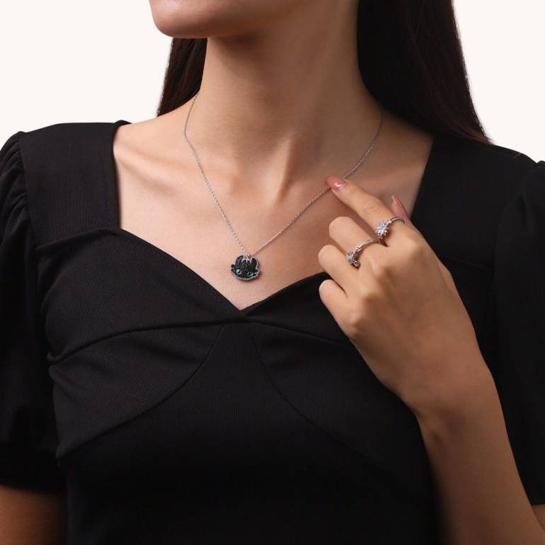 Gnoce Smiling Toothless Head Necklaces