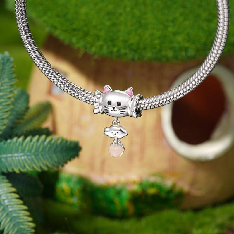 Gnoce Balloon Cat Heart Glow-in-the-Dark Charm