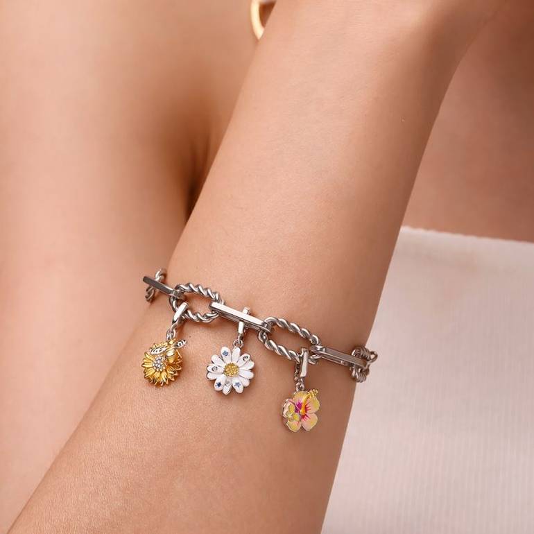 Gnoce Sunflower Bee Clasp Clusters Charm