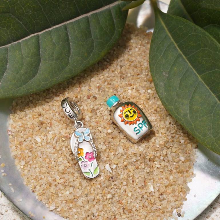 Gnoce Summer Beach Flip-Flop Pendant Dangle Charm