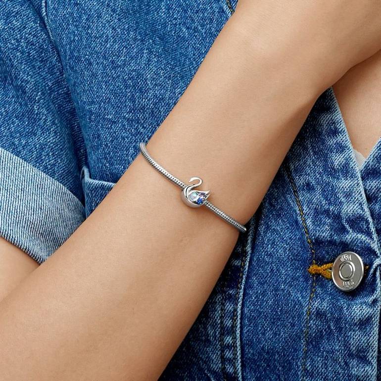 Gnoce MoonStone Swan Charm