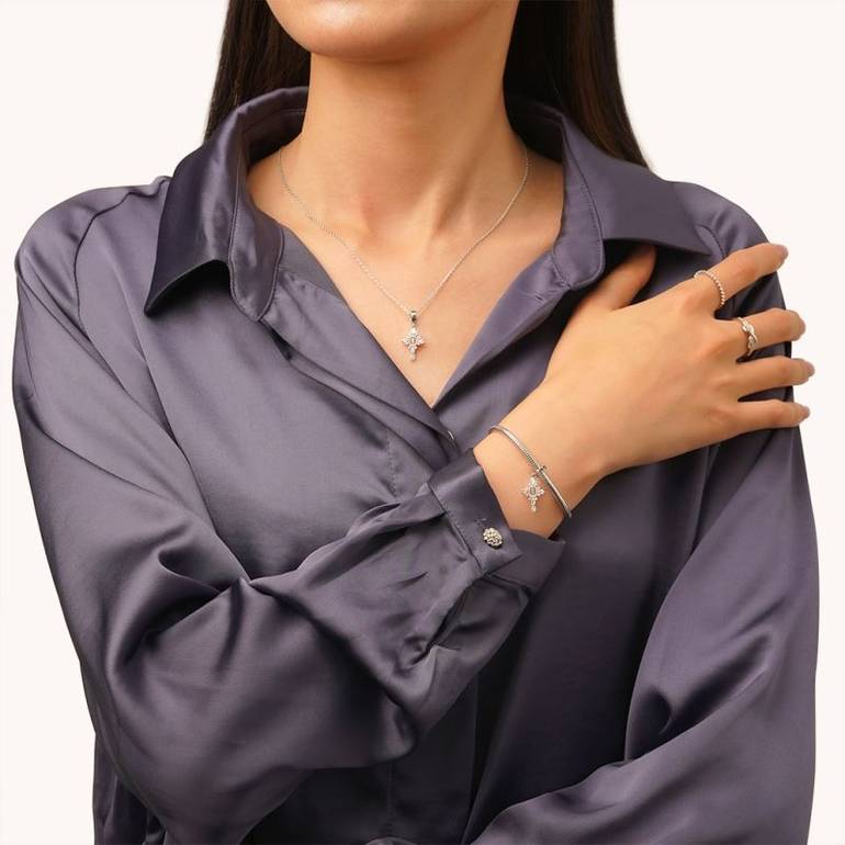 Gnoce Virgin of the Cross Pendant Dangle Charm