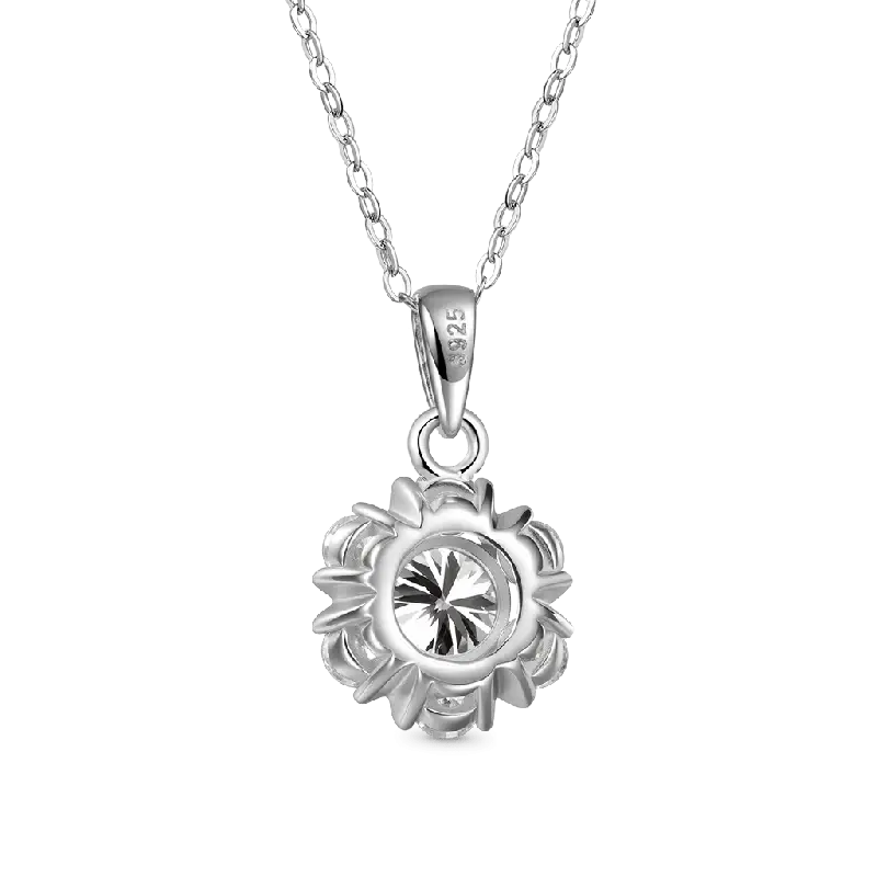 Gnoce Gorgeous 1Ct VVS Moissanite Snowflake Pendant Necklaces