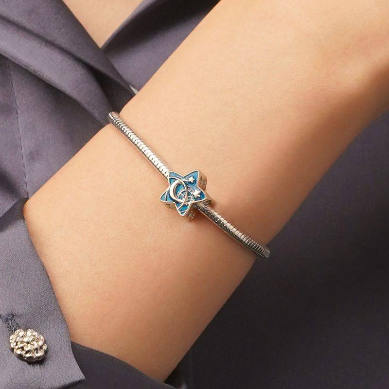 Gnoce Mechanical Star Charm