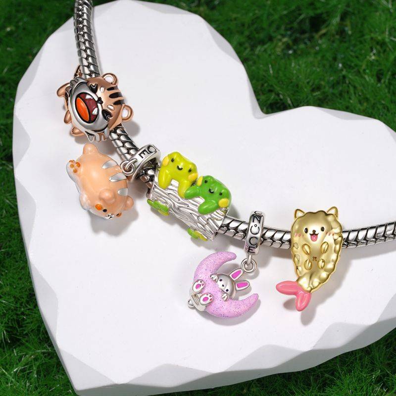 Gnoce Glow-in-the-Dark Chilan the Moon Rabbit Pendant Dangle Charm