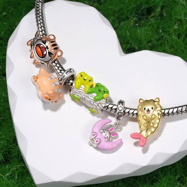 Gnoce Glow-in-the-Dark Chilan the Moon Rabbit Pendant Dangle Charm