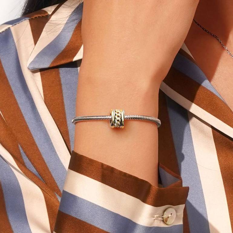 Gnoce Interlocking Link Pendant Necklaces