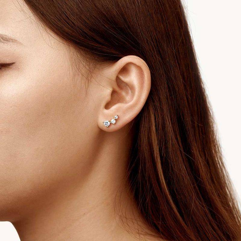 Gnoce Three Stone Stud Earrings