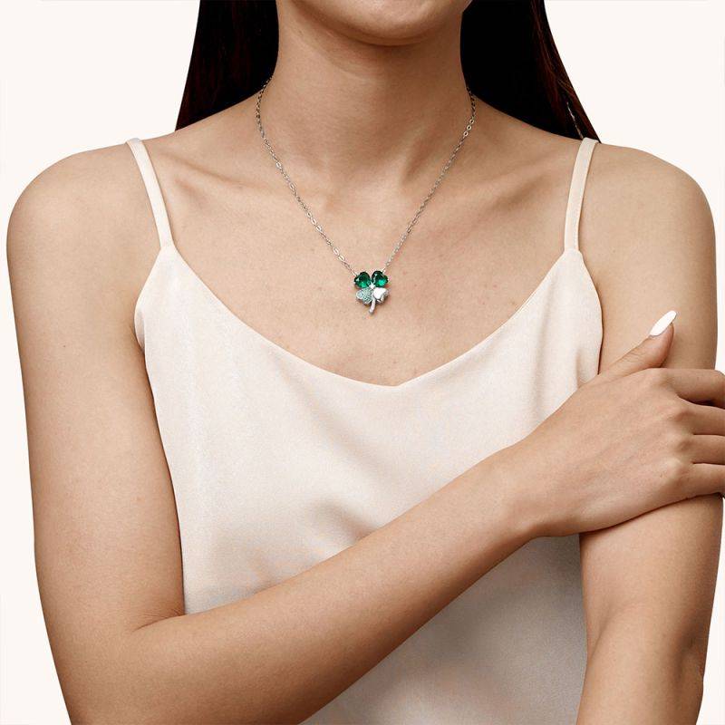 Gnoce Lucky Four Leaf Clover Necklaces