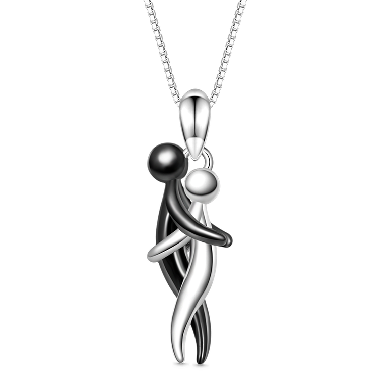 Gnoce Lover Embraces Romantic Necklaces