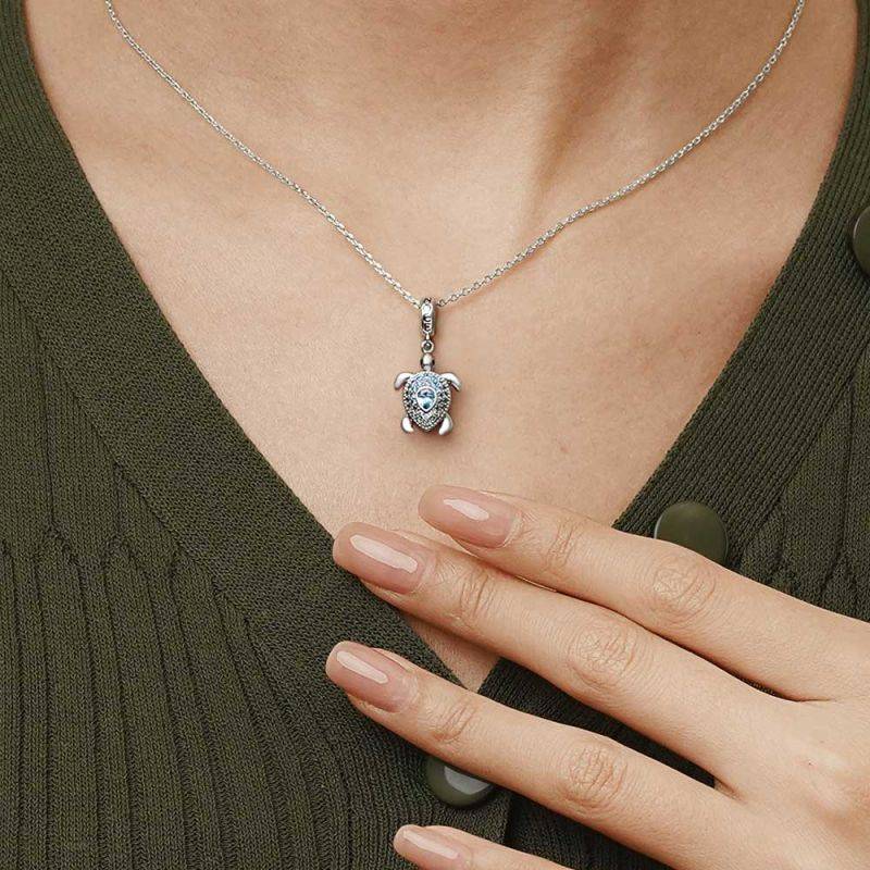 Gnoce Sea Turtle Pendant Dangle Charm