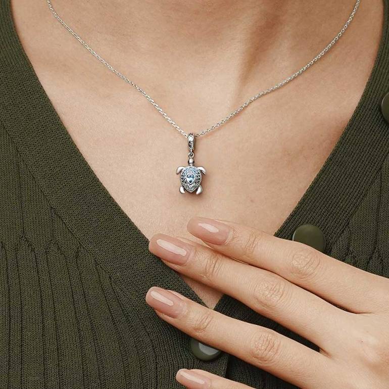 Gnoce Sea Turtle Pendant Dangle Charm