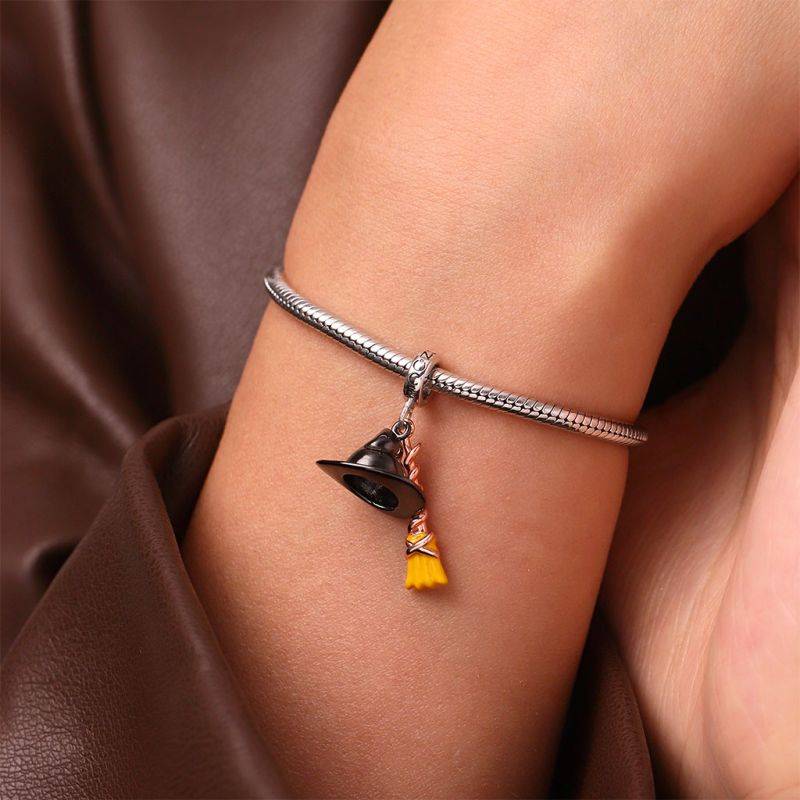 Gnoce Wicked Witch Elphaba's Hat & Broom Pendant Dangle Charm