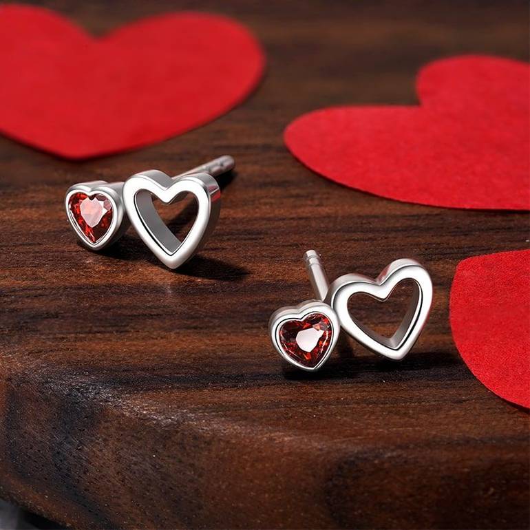 Gnoce Love Heart Birthstone Stud Earrings