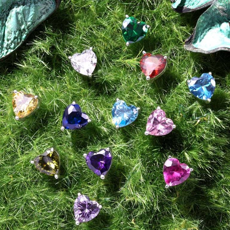 Gnoce Sparkling Heart Cut Birthstone Stud Earrings