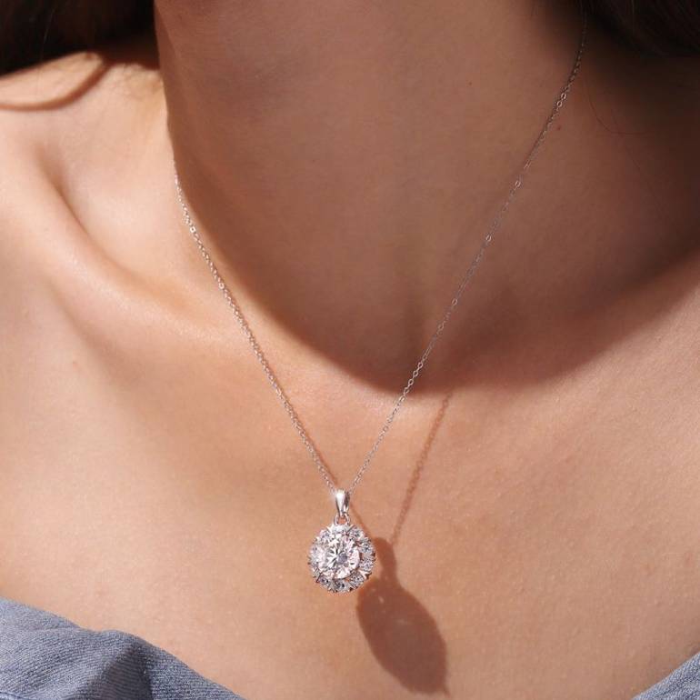 Gnoce Brilliant 5Ct Round 925S & VVS Moissanite Sunflower Necklaces