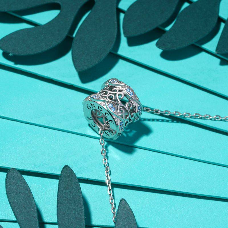 Gnoce Flower Vintage Infinity Pendant Necklaces