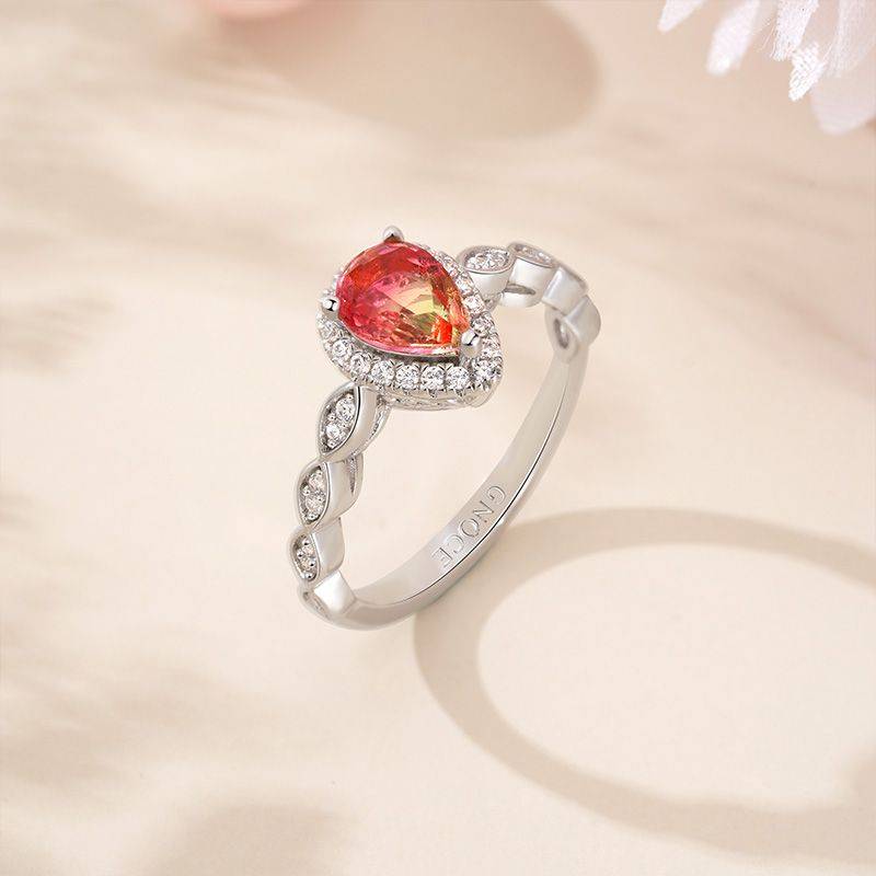 Gnoce Pear-cut Opal Promise Ring
