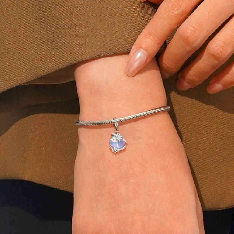 Gnoce Snowflake Love Pendant Dangle Charm