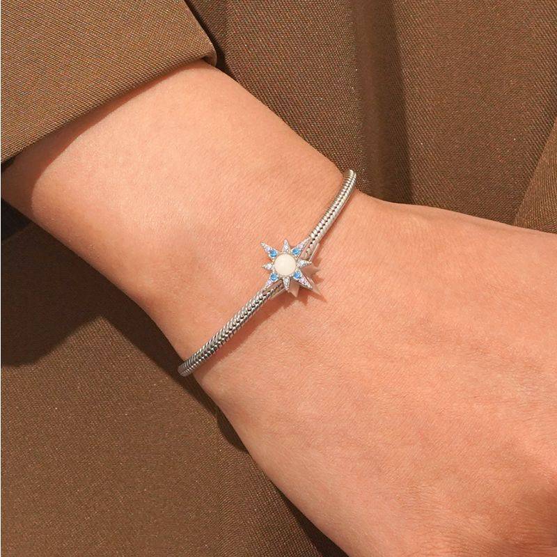 Gnoce Sparkling Glow-in-the-Dark Star Charm