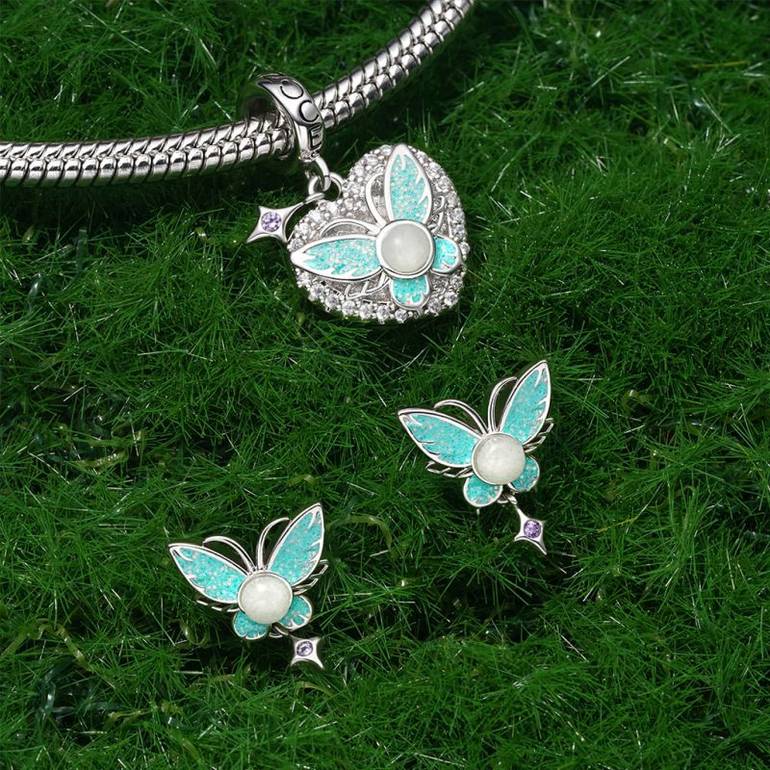 Gnoce Glow-in-the-Dark Butterfly Stud Earrings