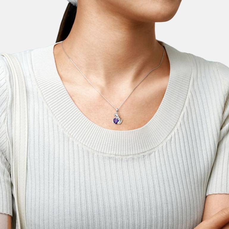 Gnoce Stegosaurus Embraces Heart Gem Necklaces